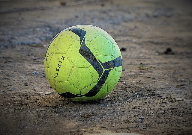 中超第3輪河南嵩山龍門1-1山東泰山 孫準浩獻首球蒿俊閔復出.